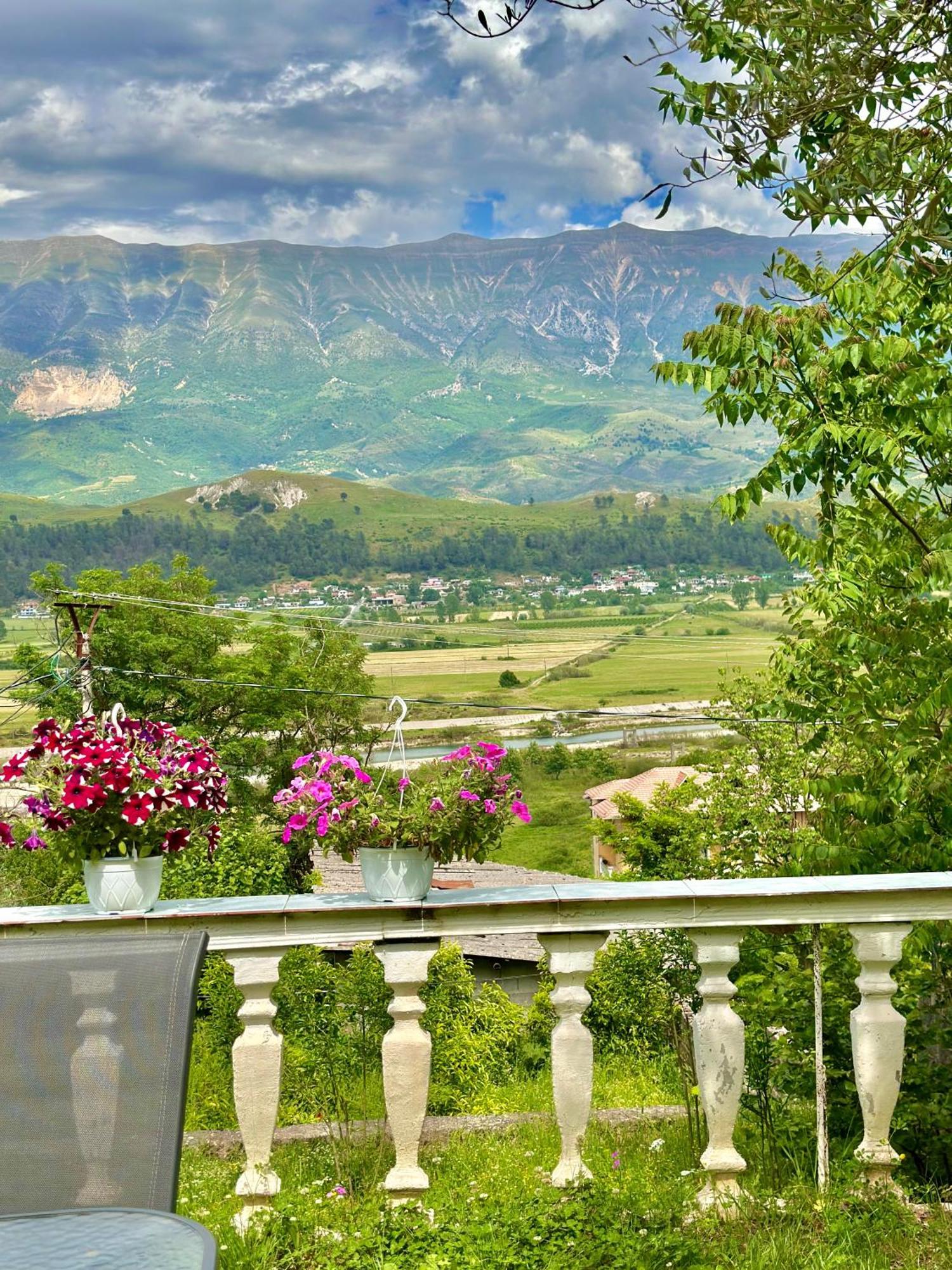 Villa Braho Gjirokastër Esterno foto